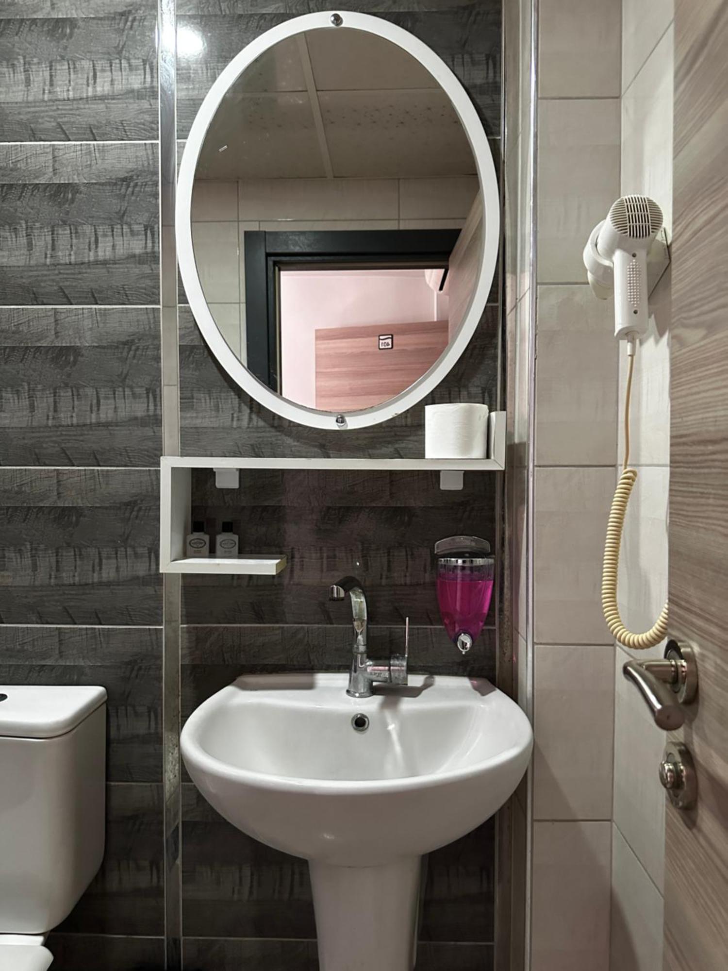 Comfort Basaran Otel Анталия Екстериор снимка